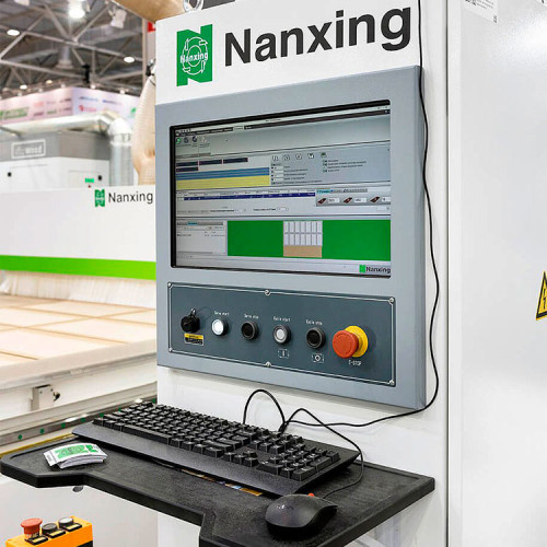 Фрезерний центр з ЧПК Nanxing NC6710LP standard