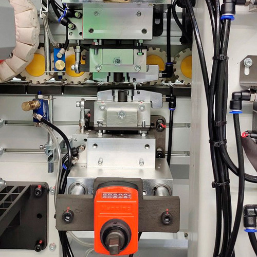 Okleiniarka obrzeży Nanxing NB7CJ Top