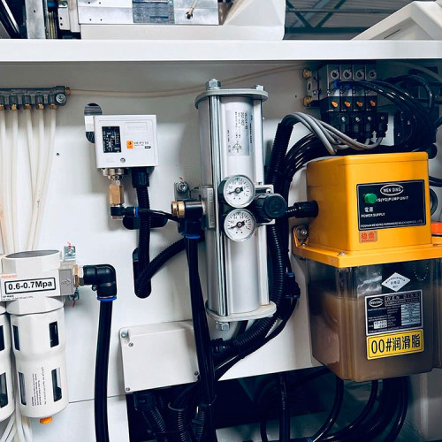 Сверлильно-присадочный центр с ЧПУ Nanxing ND612DT с магазином